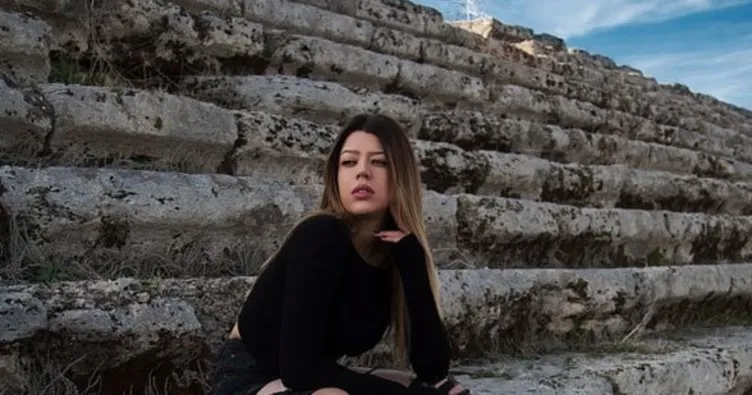 Ünlü şarkıcı Özcan Deniz’in sevgilisi Feyza Aktan kimdir ve kaç yaşında?