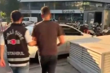 son-dakika-istanbul-merkezli-dev-yasa-disi-bahis-operasyonu-32-sirkete-el-konuldu-islem-hacmi-30-milyar-tl-1782795380866.jpg SON DAKİKA | İstanbul merkezli dev yasa dışı bahis operasyonu: 32 şirkete el konuldu: İşlem hacmi 30 milyar TL