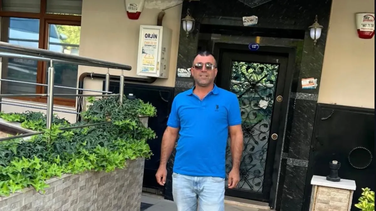 CHP’nin tuttuğu tetikçiden ‘bankamatik’ paylaşımı: Sabıkalı genci işe soktunuz mu? CHP’nin tuttuğu tetikçiden ‘bankamatik’ paylaşımı: Sabıkalı genci işe soktunuz mu?