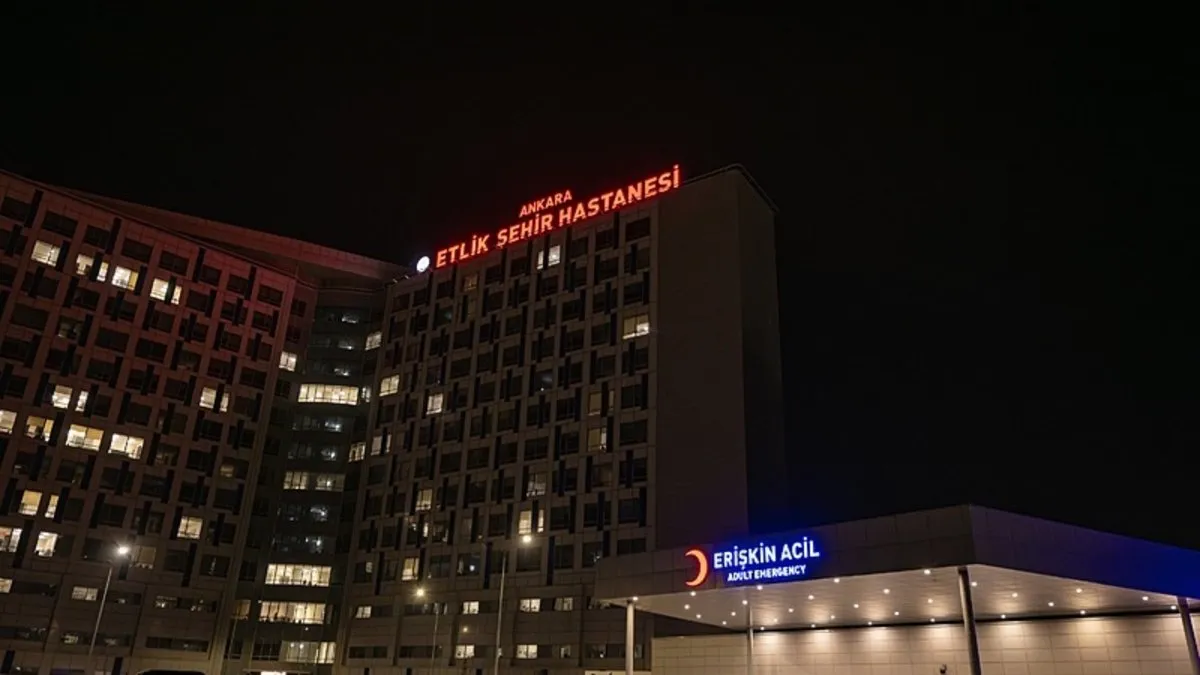Ankara’da uyuşturucu operasyonunda çatışma çıktı: 1 polis yaralandı Ankara’da uyuşturucu operasyonunda çatışma çıktı: 1 polis yaralandı