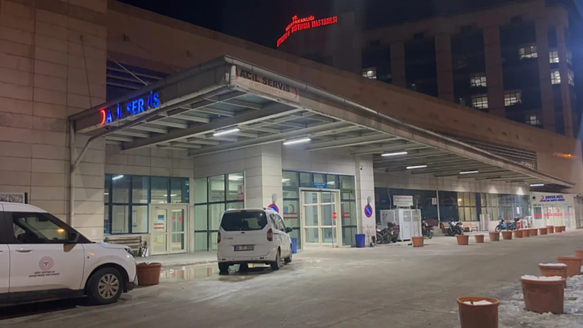 Siirt’te taşlı sopalı kavga: 15 yaralı, 10 gözaltı! Siirt’te taşlı sopalı kavga: 15 yaralı, 10 gözaltı!