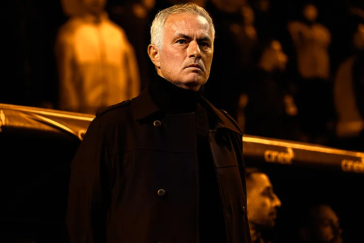 Son dakika haberleri: Fenerbahçe istediği oyuncuyu Fransa’da buldu! İşte Mourinho’nun yeni prensi...