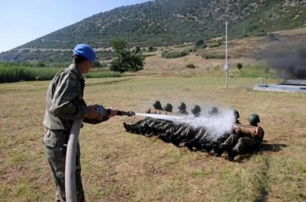 Elleri, ayakları ve gözleri bağlı suya atıldılar