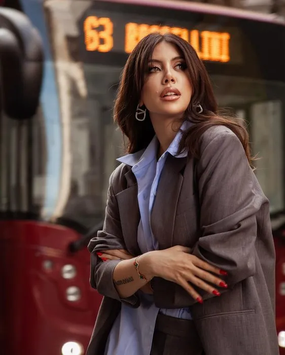 Wanda Nara’nın imaj değişikliği! Bu renk olmuş mu Wanda?