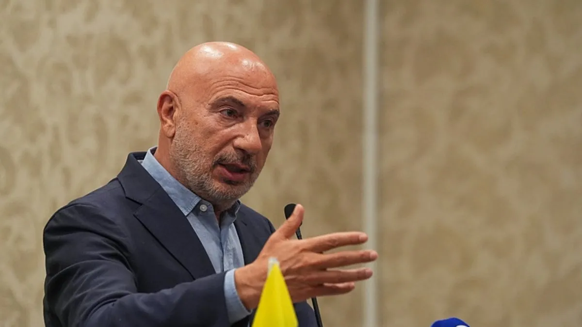 Fenerbahçe başkan adayı Hakan Bilal Kutlualp’in yönetim listesi belli oldu Fenerbahçe başkan adayı Hakan Bilal Kutlualp’in yönetim listesi belli oldu