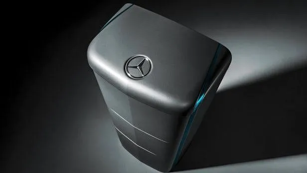 Mercedes-Benz evlerde kullanılabilen araç şarj cihazı üretti!