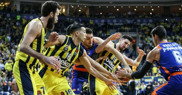 Fenerbahçe Beko fırsatları bir bir tepti, Valencia’ya yenildi