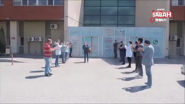 Korona virüsü yenen sağlık çalışanı alkışlarla taburcu edildi | Video