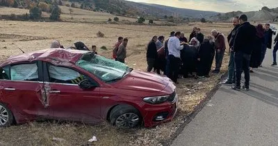 Çorum’da kontrolden çıkan otomobil tarlaya devrildi #corum