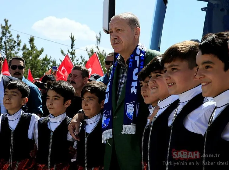 Cumhurbaşkanı Erdoğan, Erzurum'da böyle karşılandı