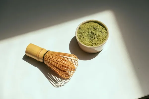 matcha-gercekten-faydali-mi-populer-icecekle-ilgili-dikkat-ceken-arastirmalar-1779690735081.jpg