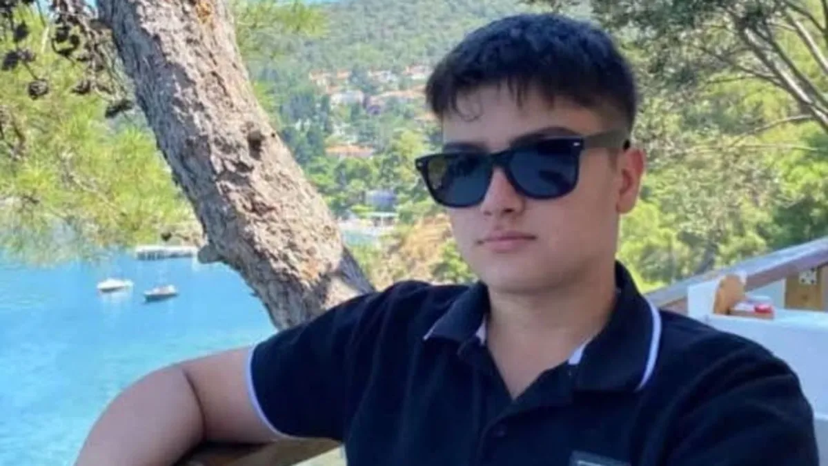 Motosiklet kazasında kaskı olan kurtuldu, diğeri hayatını kaybetti Motosiklet kazasında kaskı olan kurtuldu, diğeri hayatını kaybetti