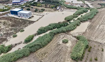 Girit’te şiddetli yağış can aldı