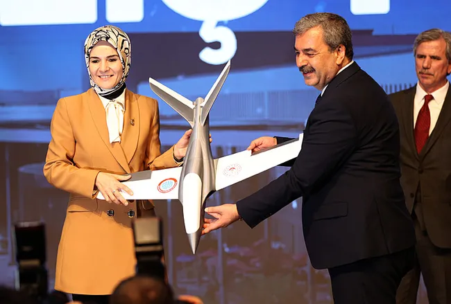 bakan-goktas-turkiye-guclu-yarinlara-genclerle-yukselecektir-1779562605051.jpg Bakan Göktaş: