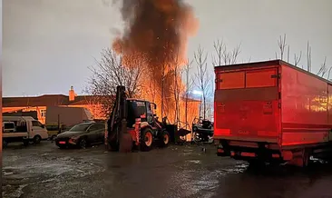 Gaziosmanpaşa’da otoparkta yangın çıktı! 14 araçta hasar oluştu
