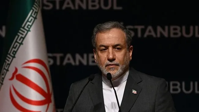 iran-disisleri-bakani-erakci-tum-bolge-savasa-suruklenebilir-1772046585415.jpeg İran Dışişleri Bakanı Erakçi: “Tüm bölge savaşa sürüklenebilir”