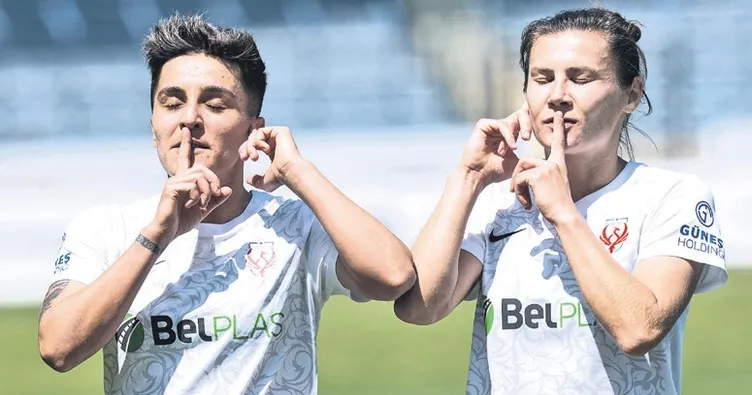 Fomget 12 gol attı F.Bahçe’yi geçti