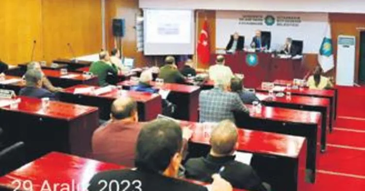 DEM’li belediye, Türk bayrağını kaldırdı