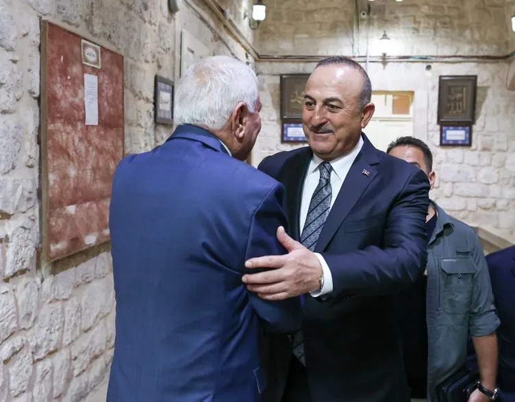 Tarihi ziyaret! Bakan Çavuşoğlu’nun ziyareti İsrail basınında; Barış için tek bir yol var demişti