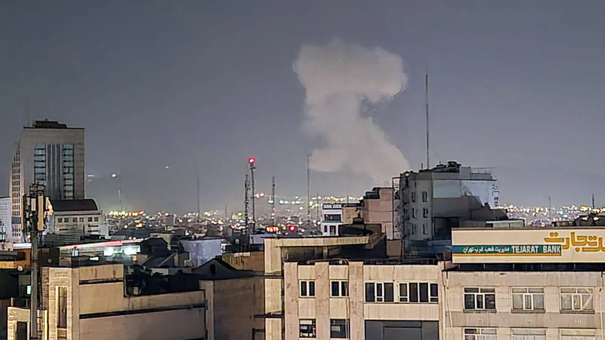 Son dakika | İsrail’den Tahran’a saldırı: ABD’den Tel-Aviv’e ‘savaş uzun sürecek’ mesajı! Son dakika | İsrail’den Tahran’a saldırı: ABD’den Tel-Aviv’e ‘savaş uzun sürecek’ mesajı!