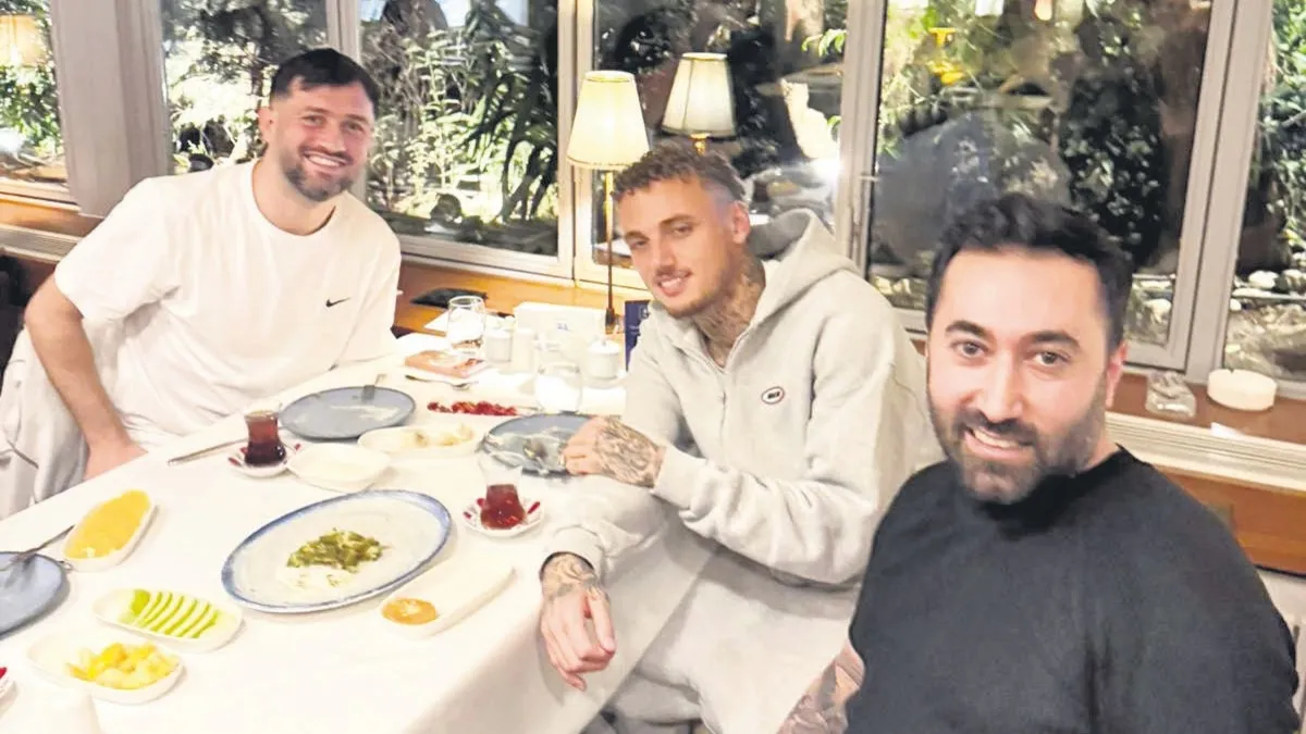 Noa Lang’ın canı kebap çekti