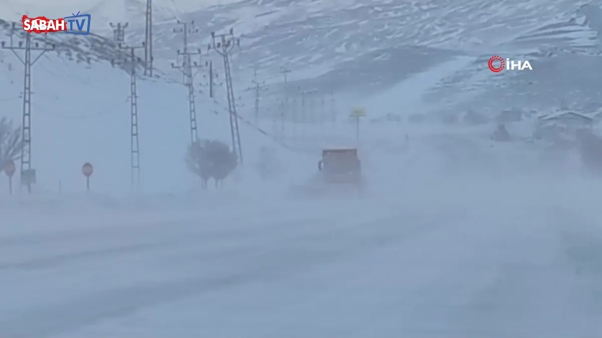 Van’da yoğun kar yağışı: 594 yerleşim yolu kapandı | Video videosunu izle Van’da yoğun kar yağışı: 594 yerleşim yolu kapandı | Video videosunu izle