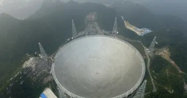 Dev teleskoptan 2 yeni keşif!