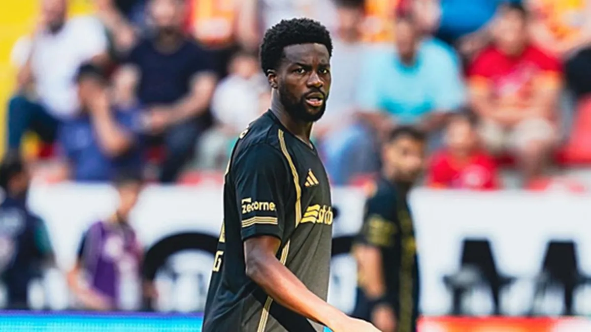 Kayserispor’da Gideon Jung ile yollar ayrıldı! Kayserispor’da Gideon Jung ile yollar ayrıldı!