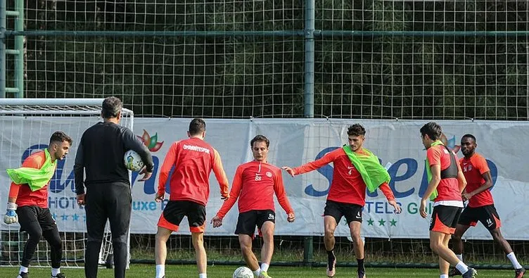 Ümraniyespor Teknik Direktörü Recep Uçar: Süper Lig’de kalıcı olmak istiyoruz