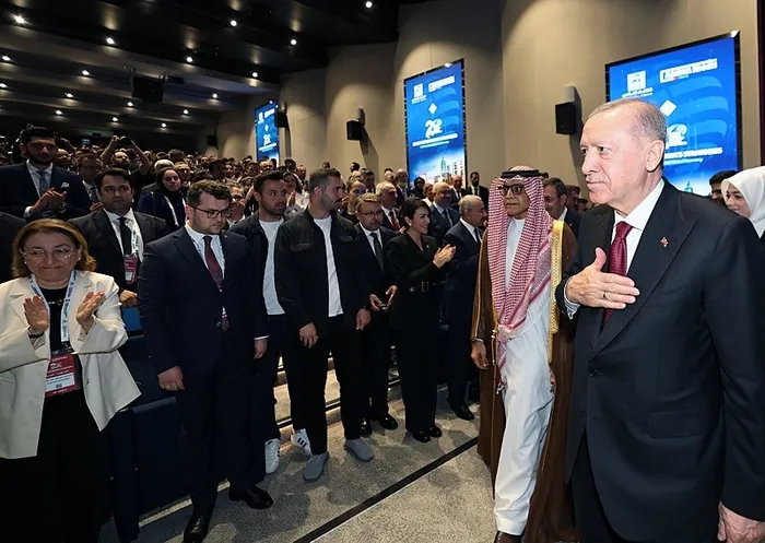 Başkan Erdoğan: Faizsiz ekonomi özlemimiz var
