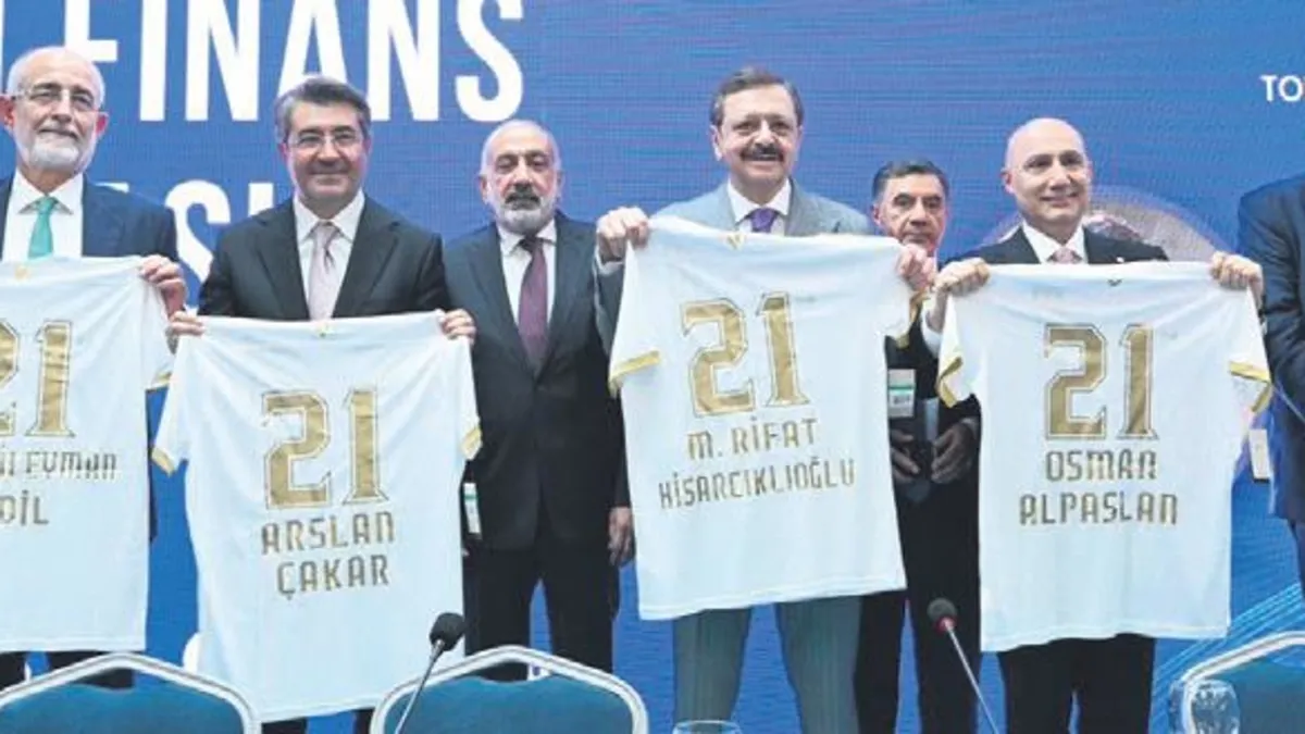 Kamu bankaları reel sektörün yanında