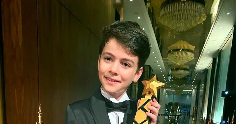 Yılın en iyi çocuk oyuncusu seçilen Mustafa Konak dizilerin aranan yıldızı oldu