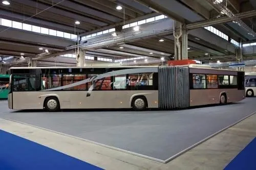 İstanbul'a yerli metrobüs