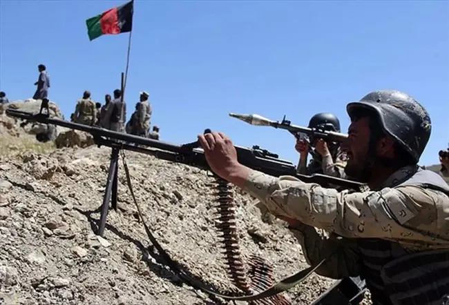 Pakistan Raz Ele2 Afganistan-Pakistan hattında sıcak çatışma: Birçok nokta ele geçirildi ...