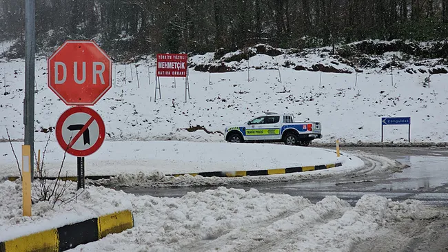 son-dakika-meteorolojiden-hava-durumu-uyarisi-once-kar-sonra-bahar-havasi-istanbul-icin-tarih-verildi-1767334487937.jpeg (800×450)