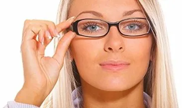 Gözlük takmak zararlı mı?