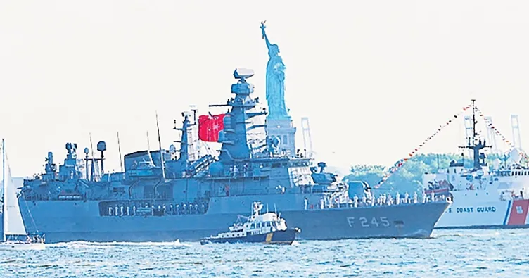 TCG Oruçreis New York’ta