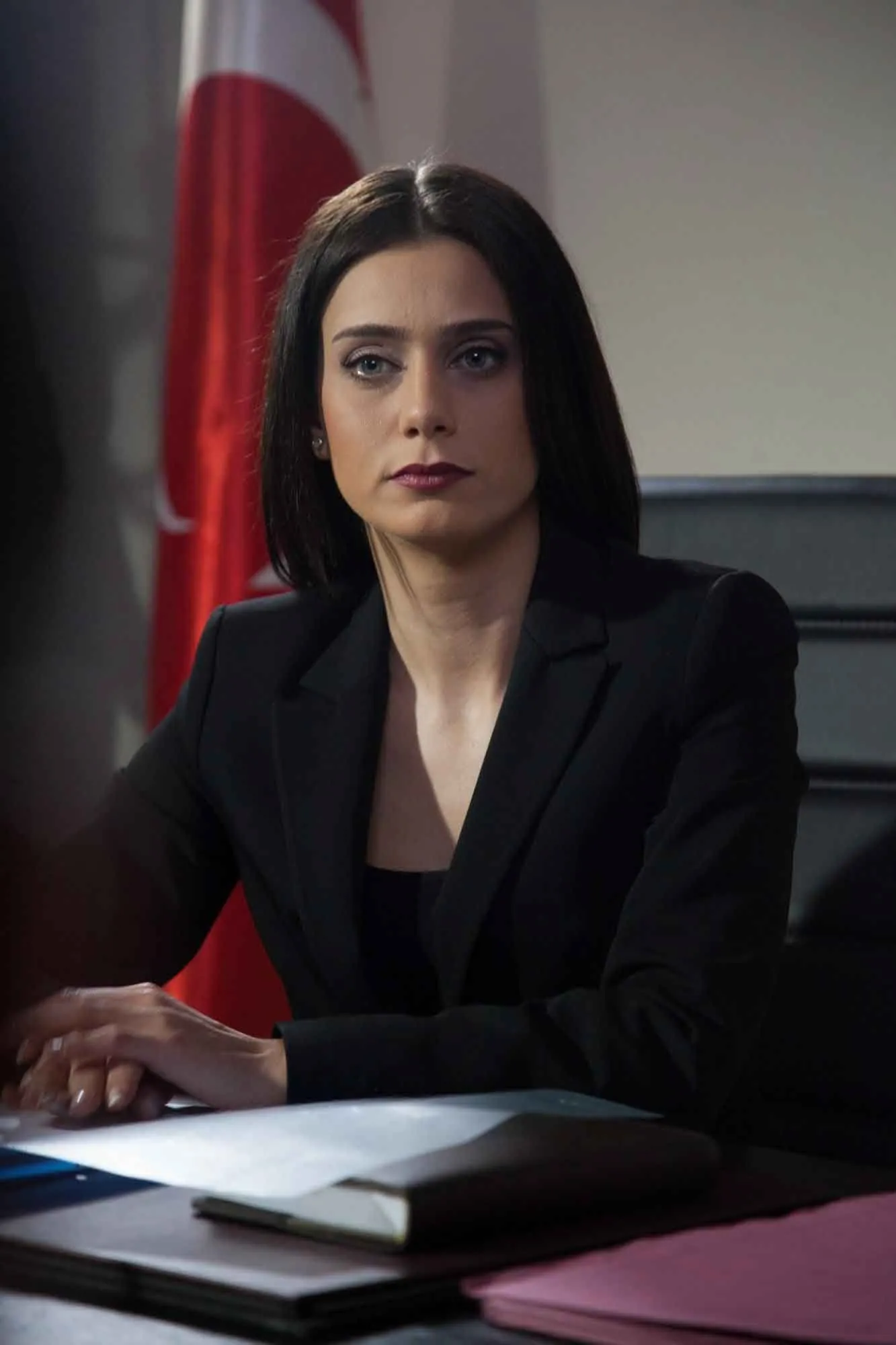 kurtlar vadisi nin savci leyla si