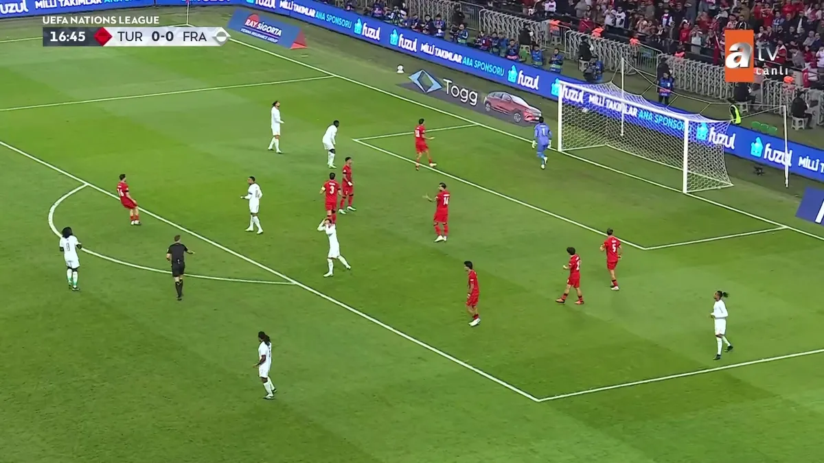 TIKLA İZLE | Fransa, Kylian Mbappe ile gole yaklaştı!