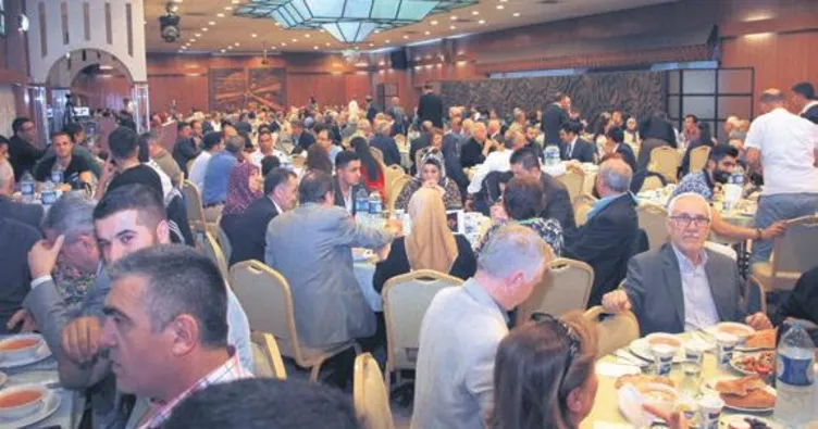 Erzincanlılar iftarda bir araya geldi