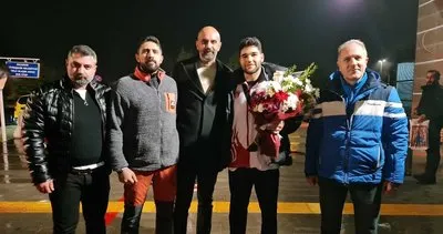 Kick boks Avrupa ikincisi Hakan Koç, Erzurum’da coşkuyla karşılandı #erzurum