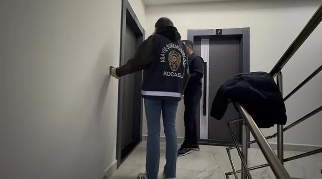 son-dakika-35-milyarlik-sazan-sarmali-vurgunu-luks-villadaki-satafatli-hayat-operasyonla-son-buldu-1768218492522.jpeg (800×446)