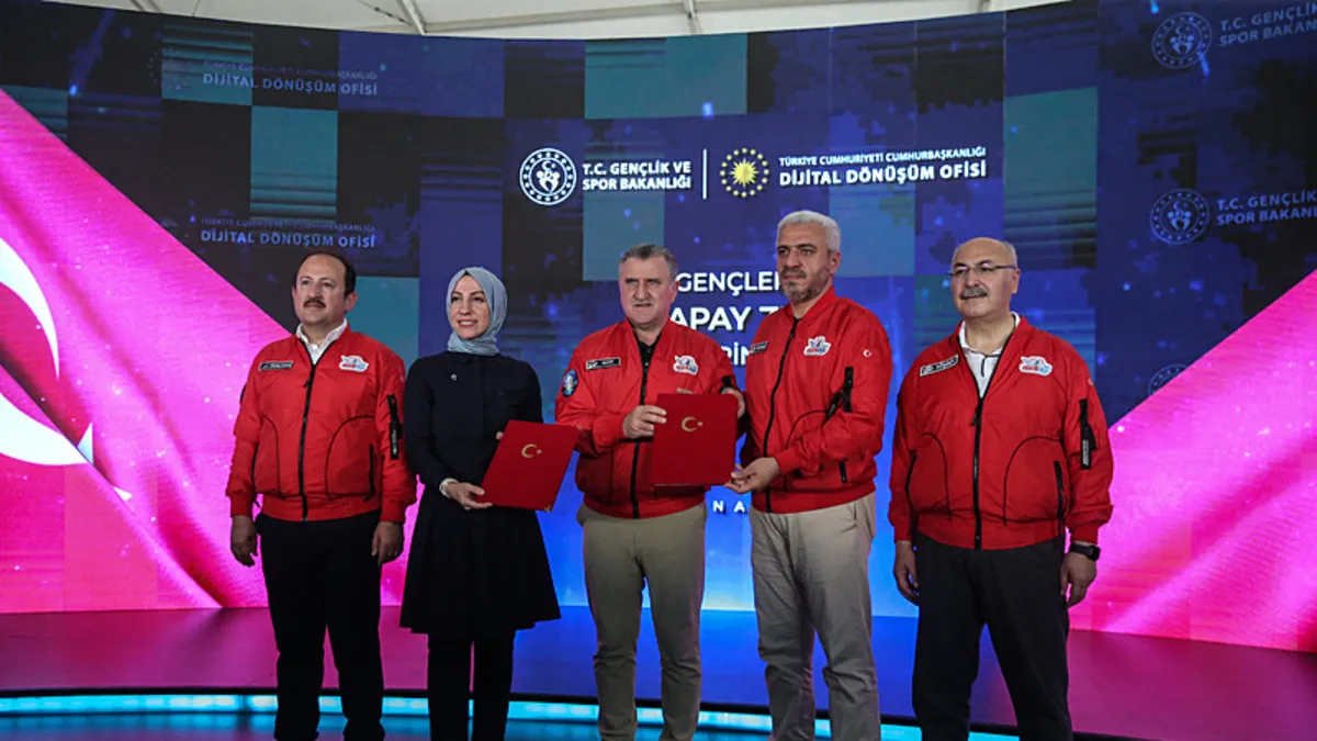 Bakan Bak: Güçlü bir Türkiye istiyoruz