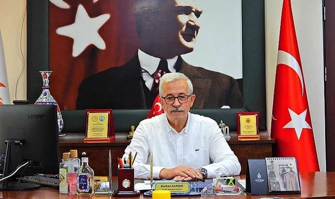 Erdek CHP Gençlik Kolları Başkanı: Hainler diyerek 35 kişi ile birlikte partiden istifa etti