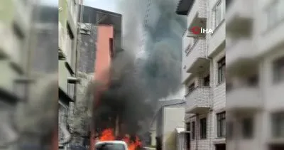 SON DAKİKA: Bursa’da tek motorlu eğitim uçağı sokağa düştü! İşte olay yerinden görüntüler! | Video