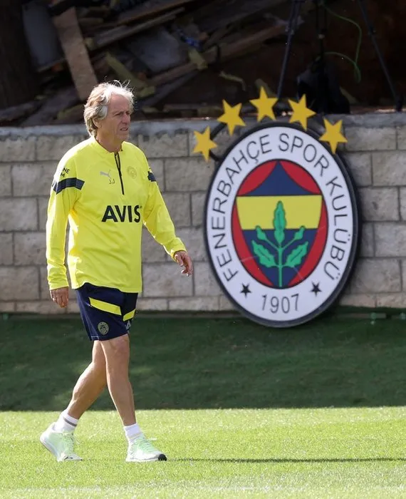 Son dakika Fenerbahçe haberleri: Emre Belözoğlu getirmişti Jorge Jesus yüzüne bile bakmadı! Fenerbahçe’de yıldız ismin yeni adresi belli oldu…