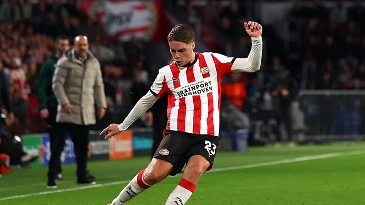 PSV açıkladı: Fenerbahçe’ye transfer olmayacak PSV açıkladı: Fenerbahçe’ye transfer olmayacak