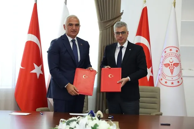 Güvenli Turizm Uygulaması