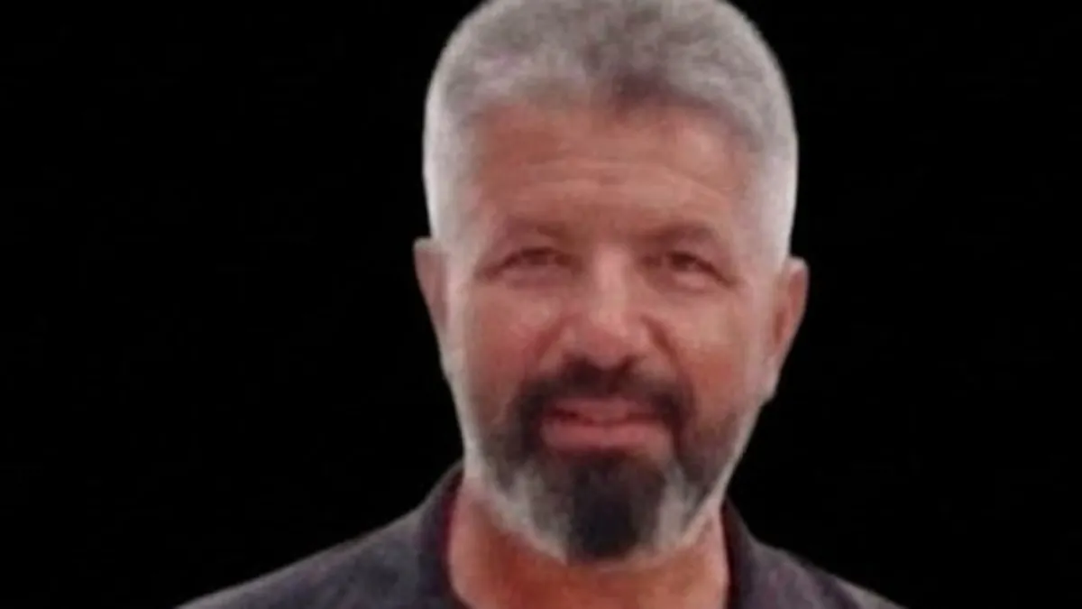 Bursa'da gölde baba oğlunu kurtarmaya çalışırken hayatını kaybetti.