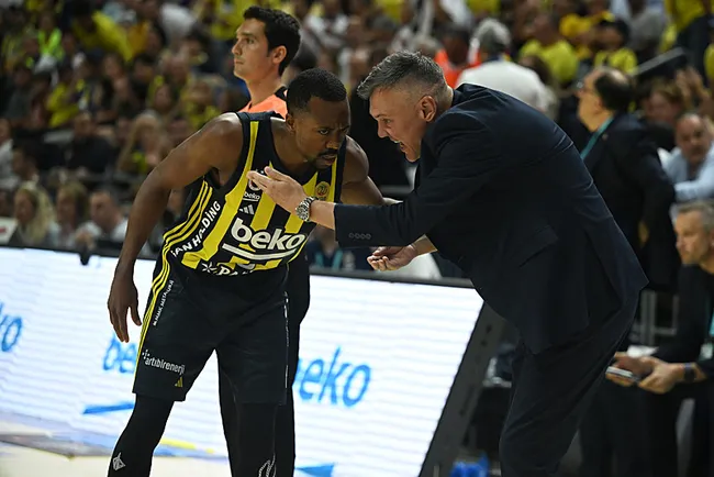 fenerbahce-beko-besiktas-fibabanka-canli-basketbol-super-liginde-final-heyecani-1750185379876.jpeg